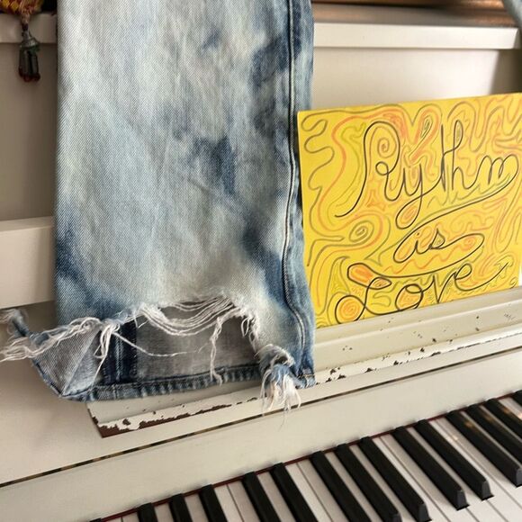 Levi's Tie-Dye Blue and White Relaxed Jeans 34" - Picture 10 of 16